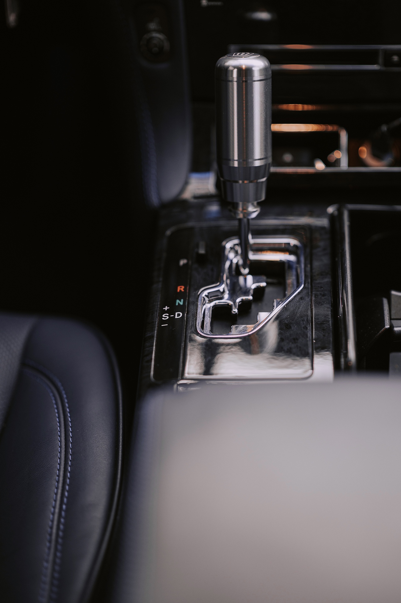 《褪去-12代丰田皇冠》_想·享摄影（图ZMjU3NDg1MzYw） - 其他摄影 - 站酷设计师Image想原创素材 - 站酷ZCOOL