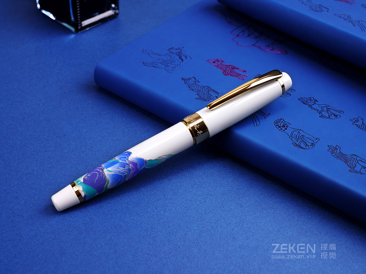 钢笔 ✒️ 故宫文创类产品拍摄（图ZMjMwNTU1NTI0） - 产品摄影 - 站酷设计师择高摄影原创素材 - 站酷ZCOOL