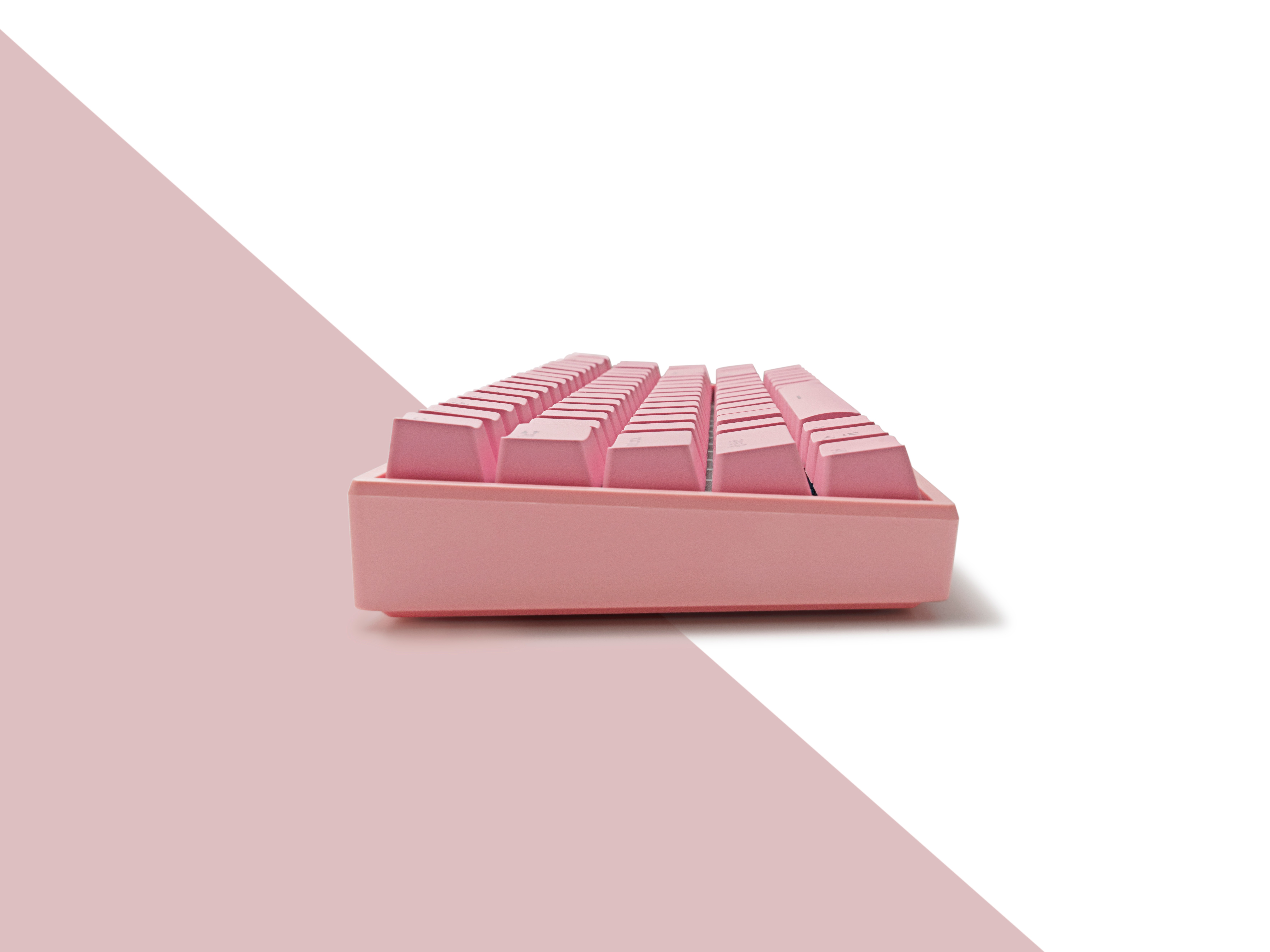 粉色ins风，圆公主梦你还需要一个粉色无线键盘 - 太火鸟-B2B工业设计与产品创新SaaS平台