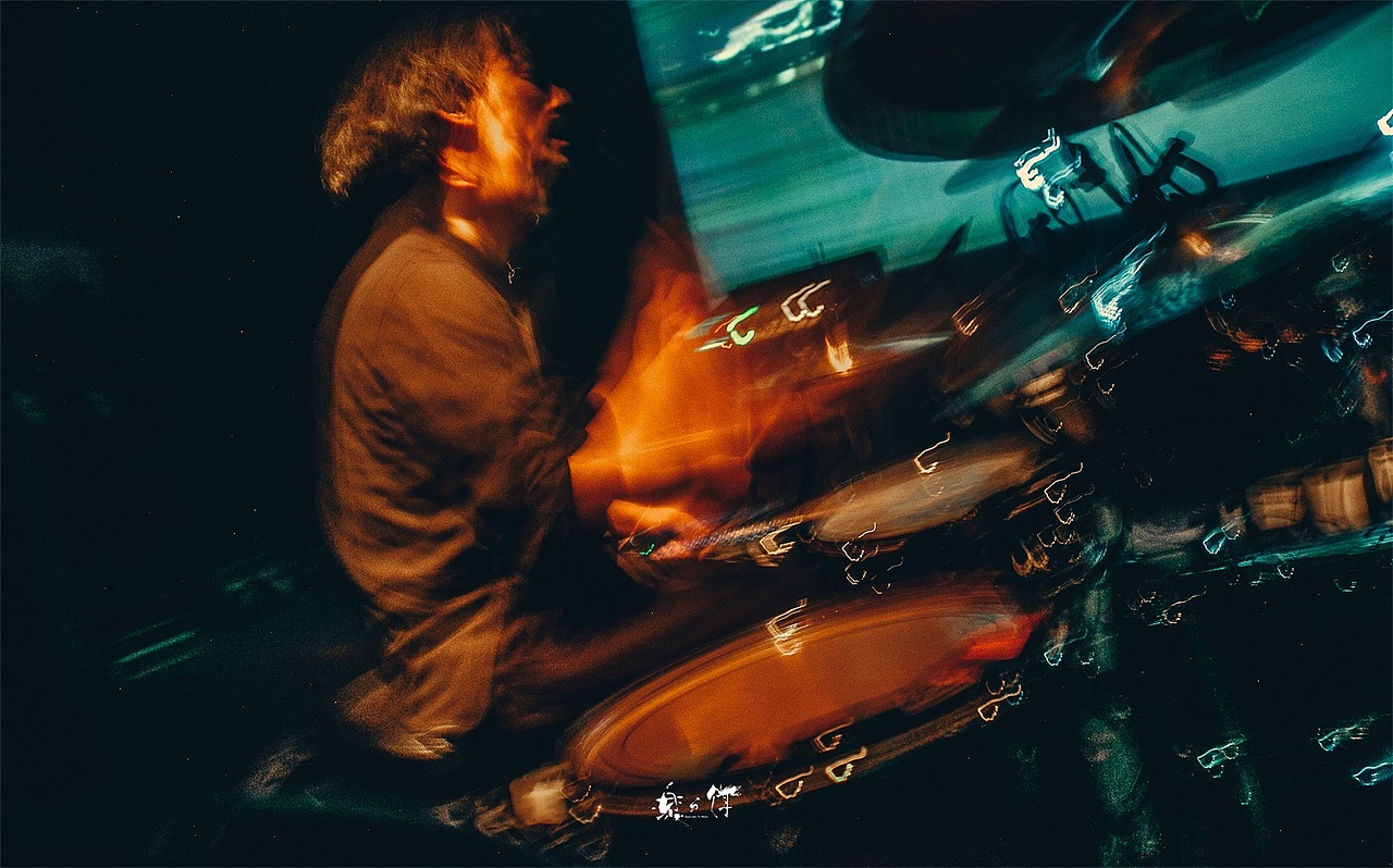 2018年 - 现场音乐LIVE演出 记录回顾（图ZMTQzMTUxMjky） - 人像摄影 - 站酷设计师乐与饵原创素材 - 站酷ZCOOL