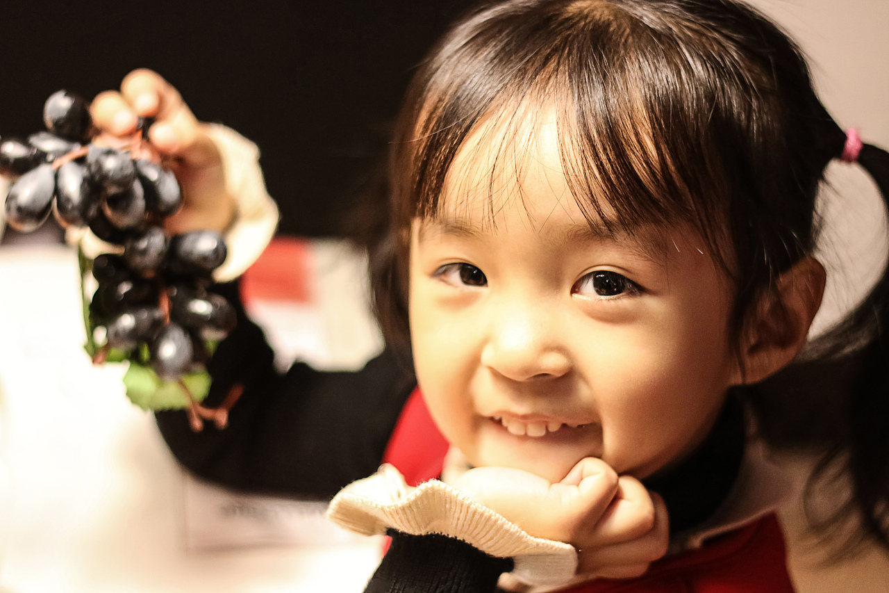 宜家行之天真无邪小美女