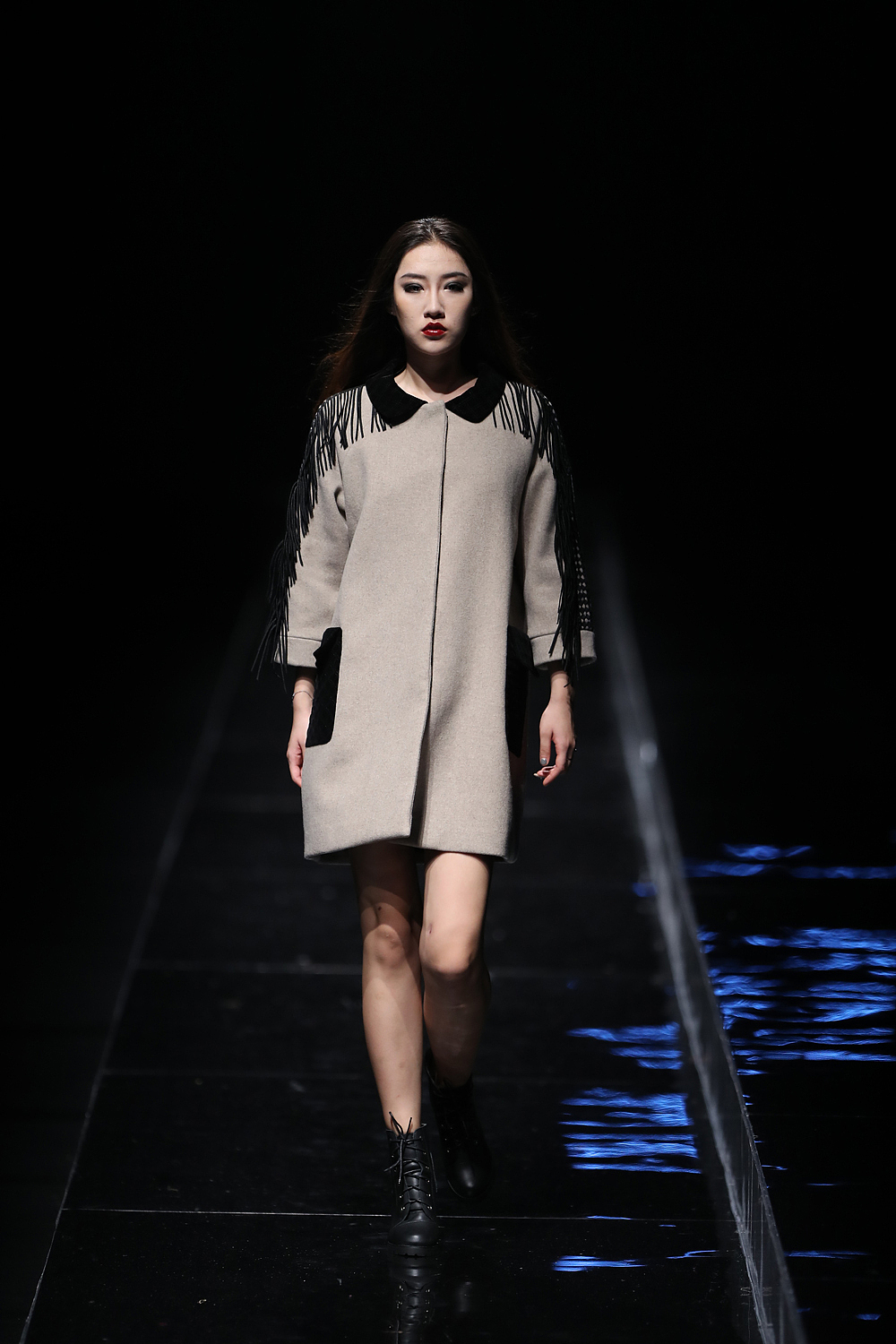 服装设计师：罗杰 作品照片（图ZODg5NjQ4ODg=） - 人像摄影 - 站酷设计师狼图腾1985原创素材 - 站酷ZCOOL