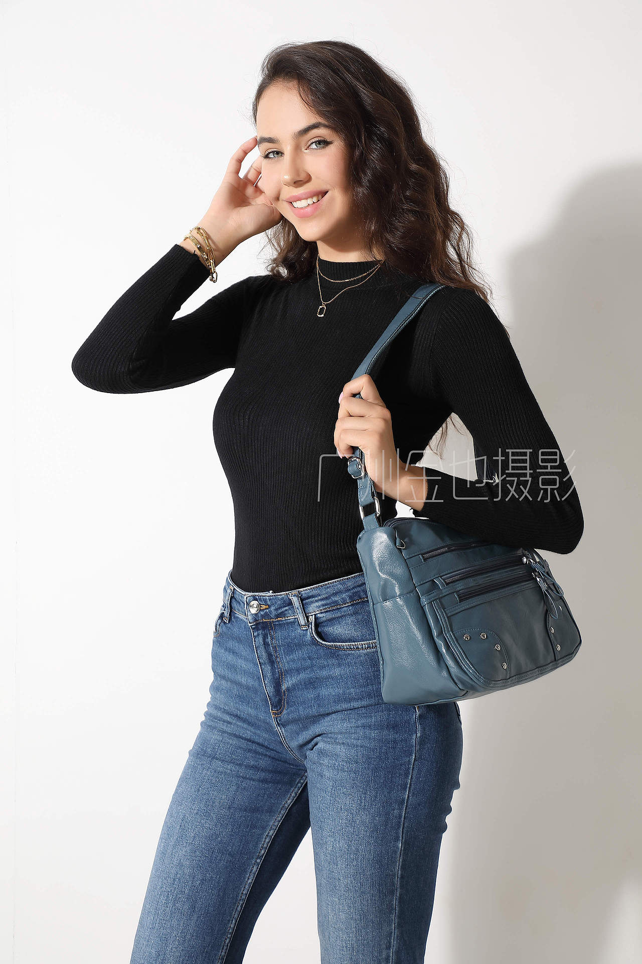广州金也摄影|外模服装打底衣牛仔裤|包包鞋子首饰拍摄（图ZMzY5NjAxMzky） - 人像摄影 - 站酷设计师摄影师SamKing原创素材 - 站酷ZCOOL