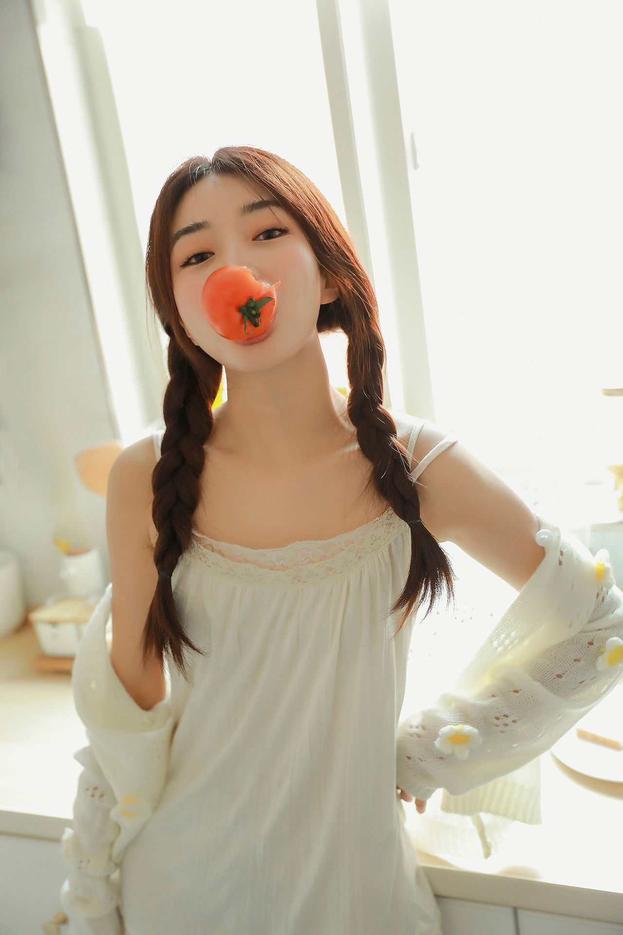 记得把普通的生活变得浪漫一些🍅（图ZMjUwMDk3NDgw） - 人像摄影 - 站酷设计师纪然Satan原创素材 - 站酷ZCOOL