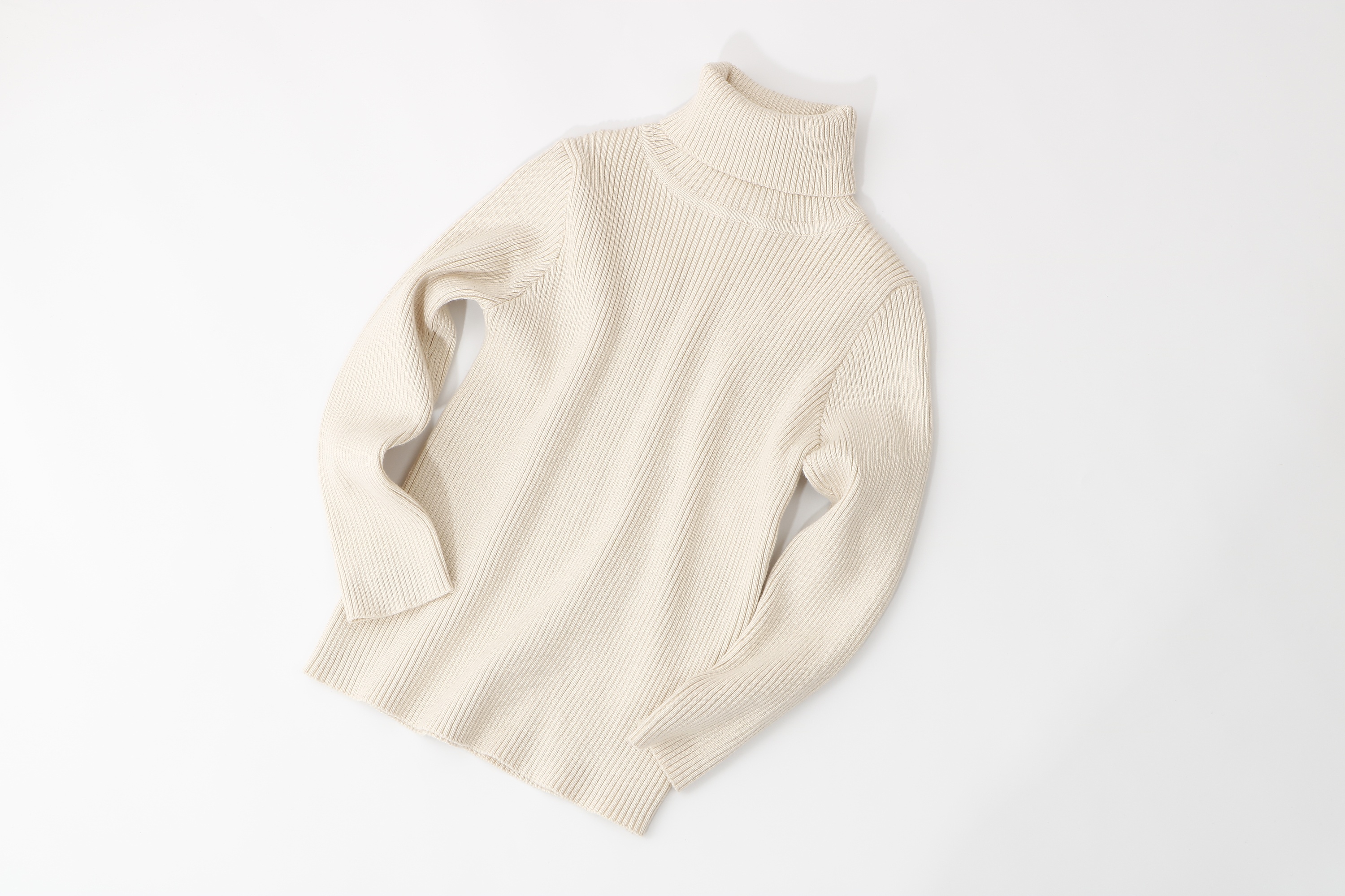 高领毛衣平铺拍摄