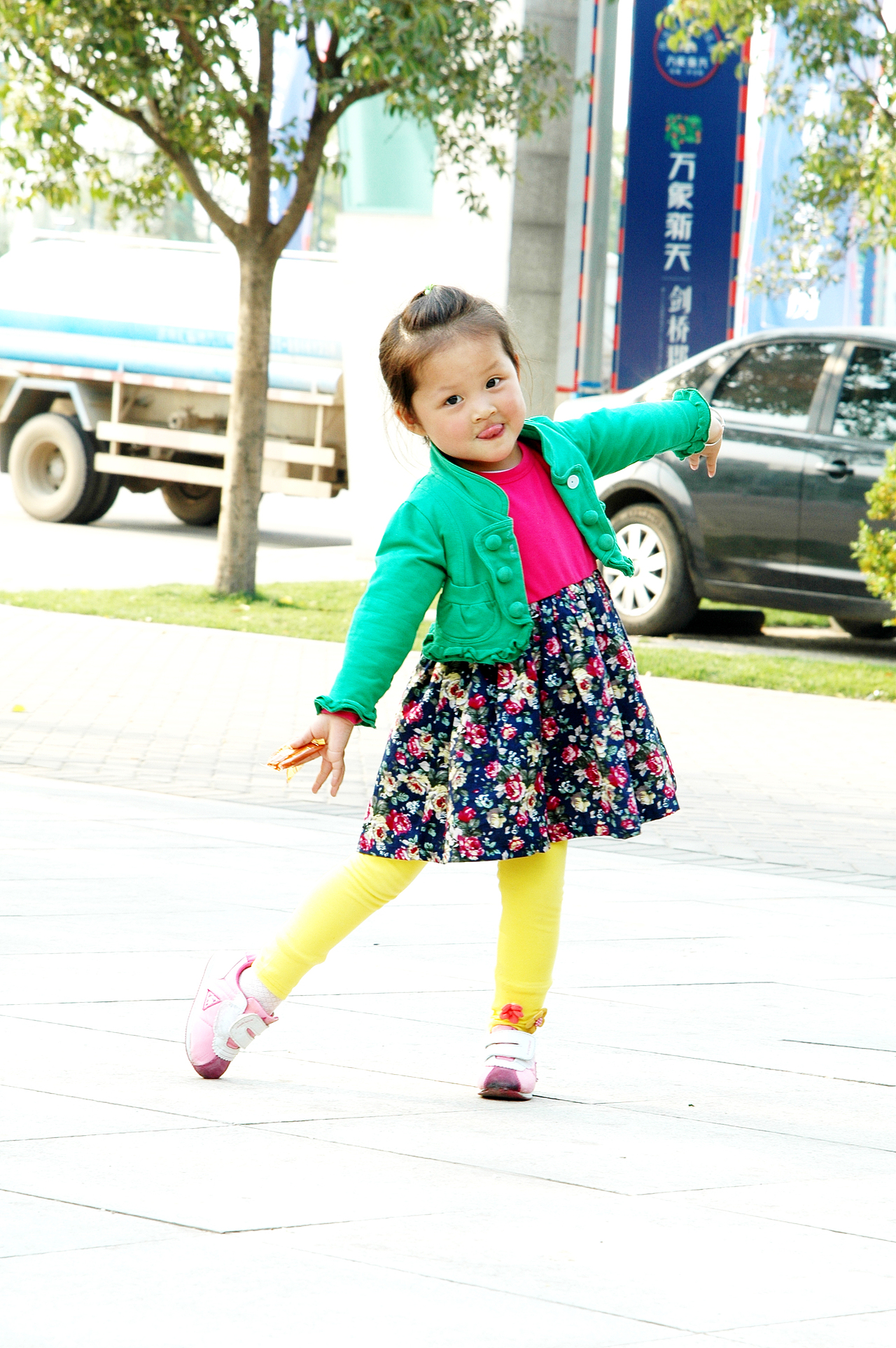 宝贝（图ZMTU4MDk4Mjg=） - 人像摄影 - 站酷设计师yingziaijia498原创素材 - 站酷ZCOOL