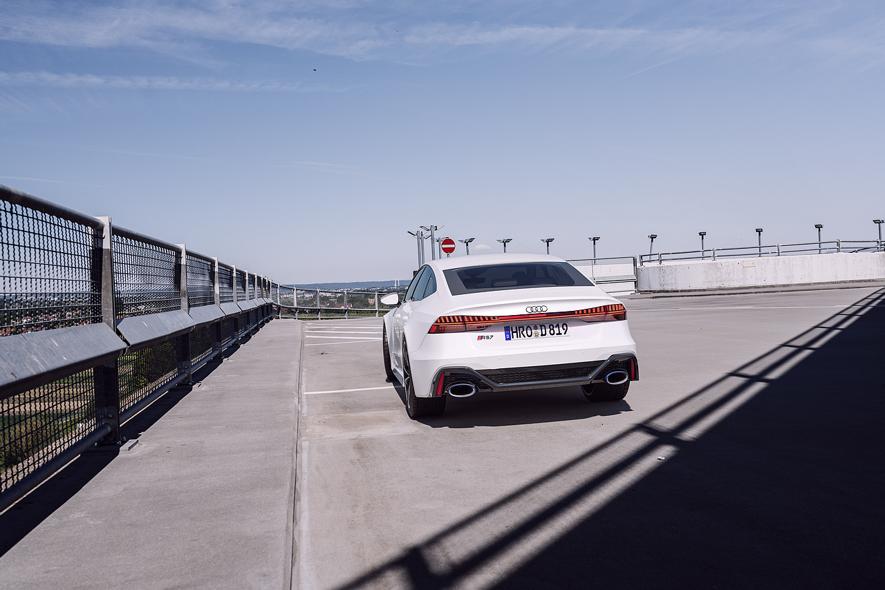 【學(xué)習(xí)C4D作業(yè)091-100】學(xué)了三月 發(fā)現(xiàn)要學(xué)的越來越多（圖ZMjg1MTk5MjM2） - 其他三維 - 站酷設(shè)計(jì)師苦七君原創(chuàng)素材 - 站酷ZCOOL