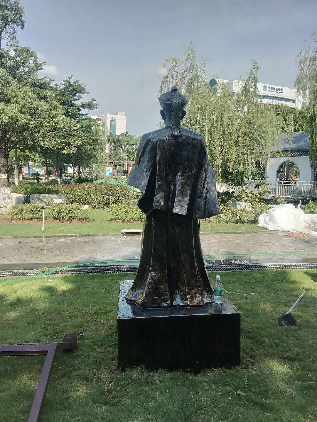 虎门禁毒古代人物定制玻璃钢林则徐人像雕塑仿铜雕像