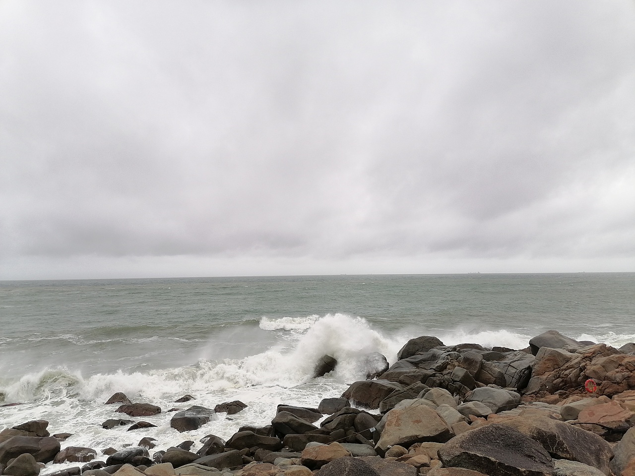 雨天的惠州双月湾