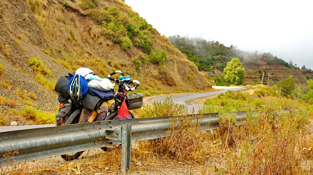 #出发的勇气2014#骑行非洲系列-埃塞东北山区的骑行(图ZMjA3MTI3Mjg=) - 风光摄影 - 站酷设计师杜风彦原创素材 - 站酷ZCOOL