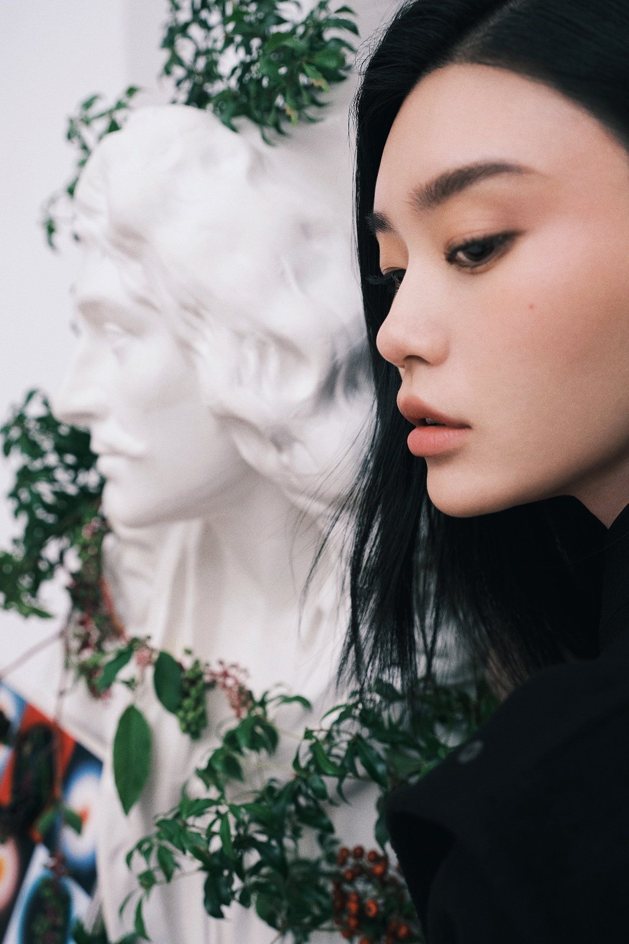 奚梦瑶《芭莎艺术》