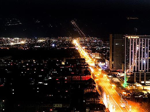 呼和浩特-夜（個(gè)人主頁(yè)-ZNjQ0OTY2MTY=） - 海報(bào) - 站酷設(shè)計(jì)師是立方體啦原創(chuàng)素材 - 站酷ZCOOL