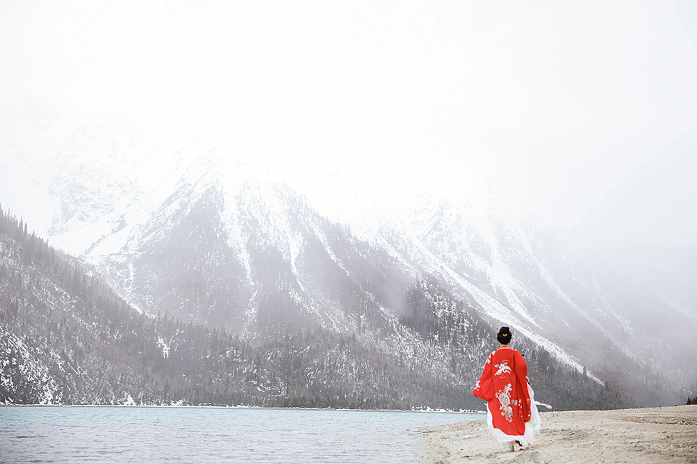 羊湖颂（图ZMTQzODM2MzYw） - 人像摄影 - 站酷设计师琥珀zxt原创素材 - 站酷ZCOOL