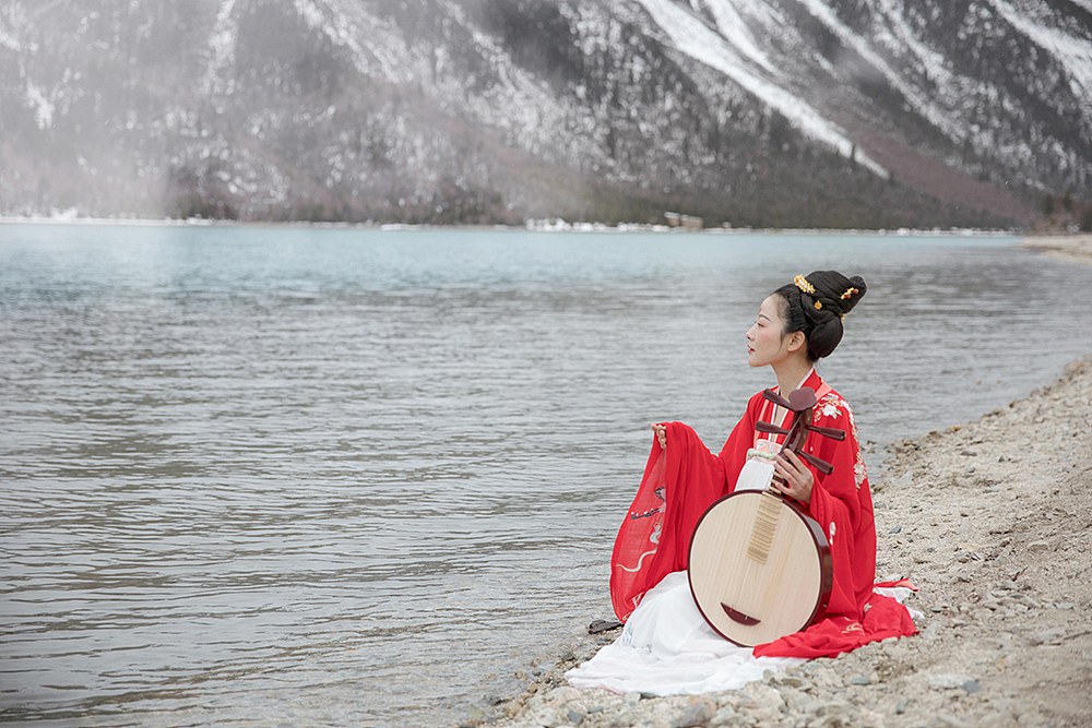 羊湖颂（图ZMTQzODM2MzUy） - 人像摄影 - 站酷设计师琥珀zxt原创素材 - 站酷ZCOOL