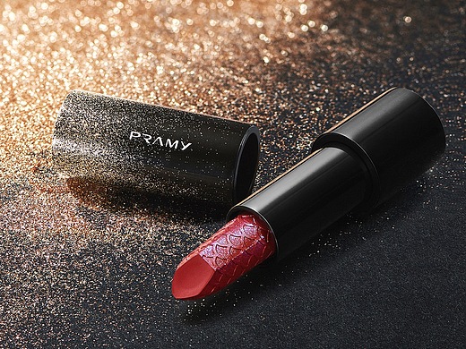 口红创意摄影/化妆品拍摄/商业摄影/静物场景/炫彩唇膏