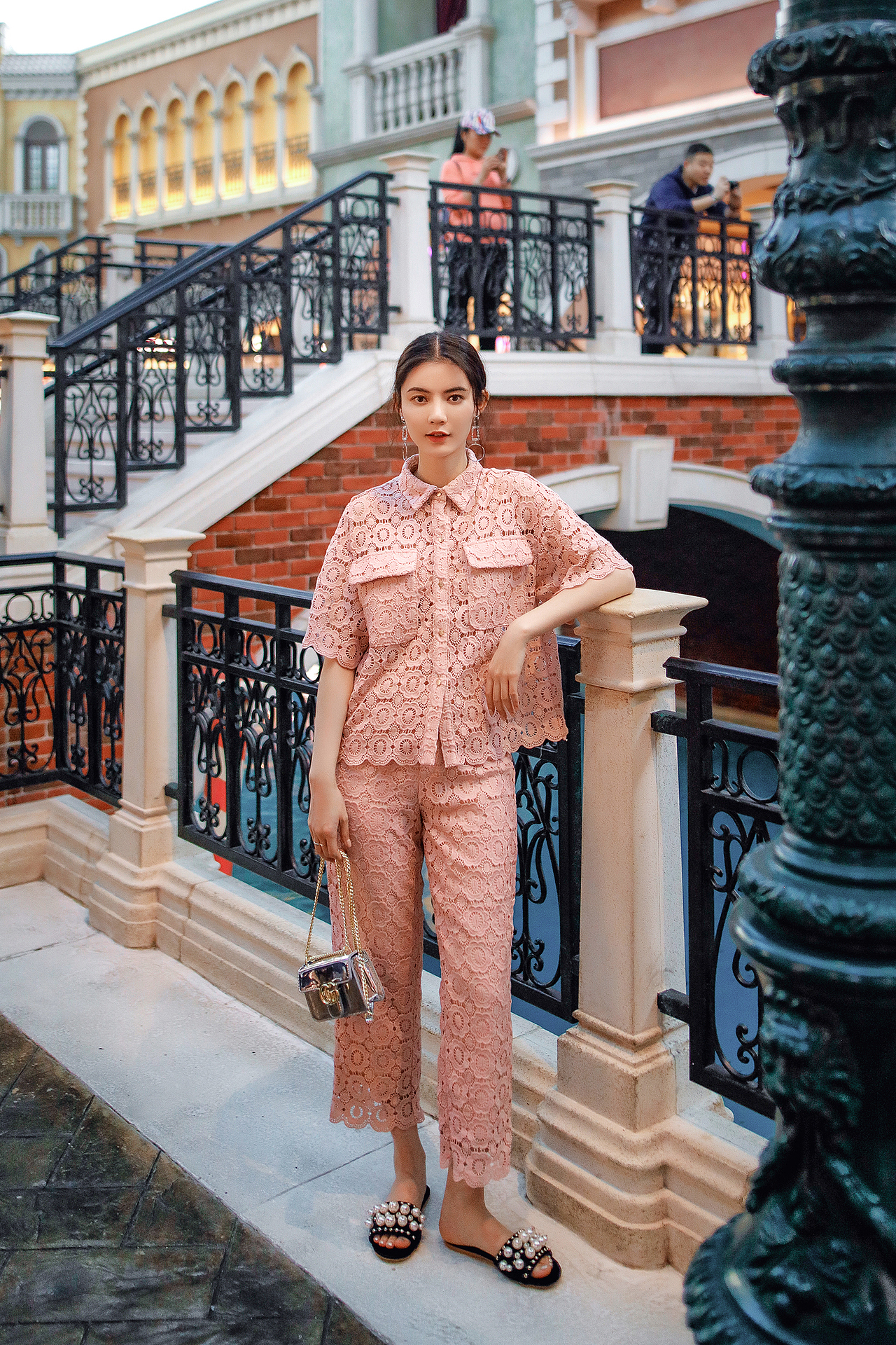 原创设计师品牌ATOP LADY系列夏季新品发布>羽越时装(上海)有限公司（图ZNzc4MTI0NjA=） - 休闲/流行服饰 - 站酷设计师宏设计原创素材 - 站酷ZCOOL