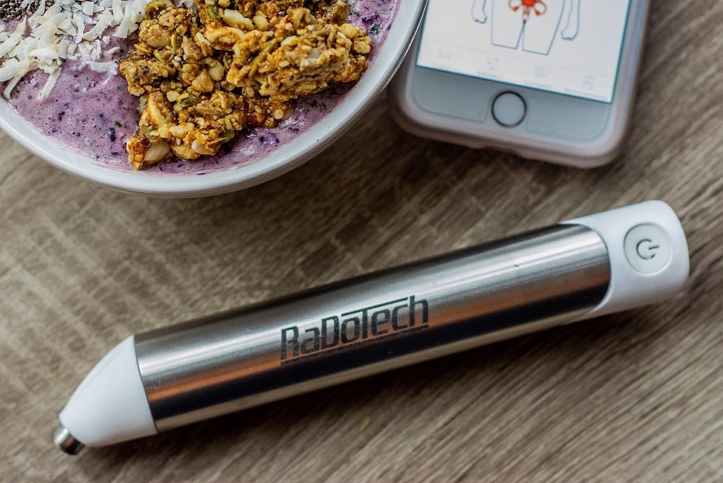 RADOTECH让你进行全身扫描，看看你的身体内部有多健康（图ZMTgxMzgyNzI0） - 其他工业/产品 - 站酷设计师云工厂案例书原创素材 - 站酷ZCOOL