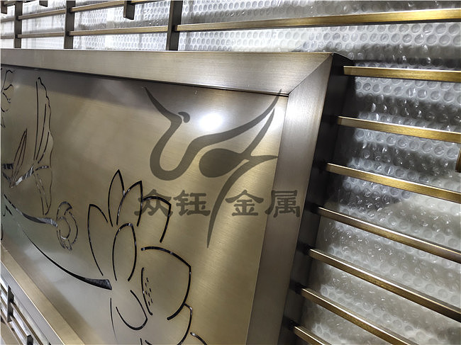 新款中式不锈钢雕花屏风隔断 荷花造型金属屏风花格