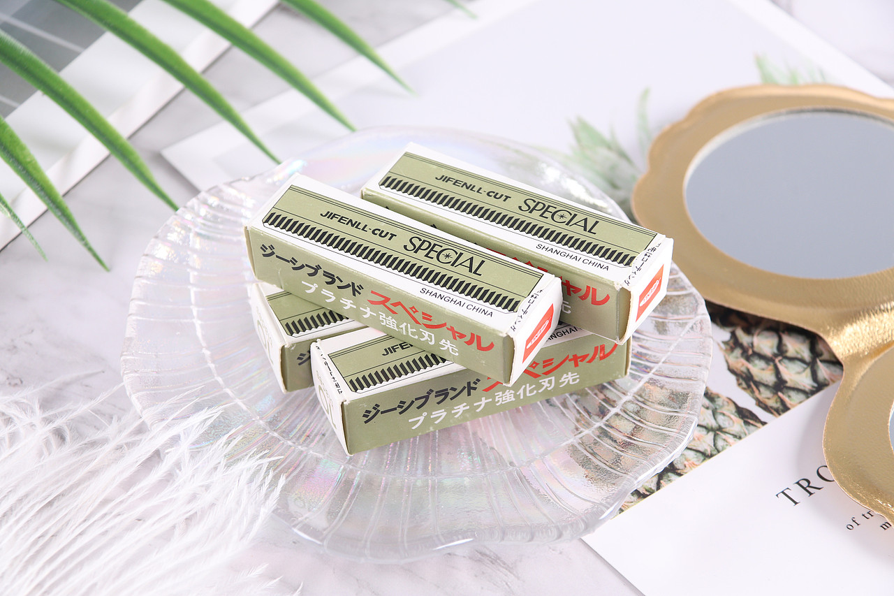 B01彩妆\C99-其他\V01不锈钢修眉刀