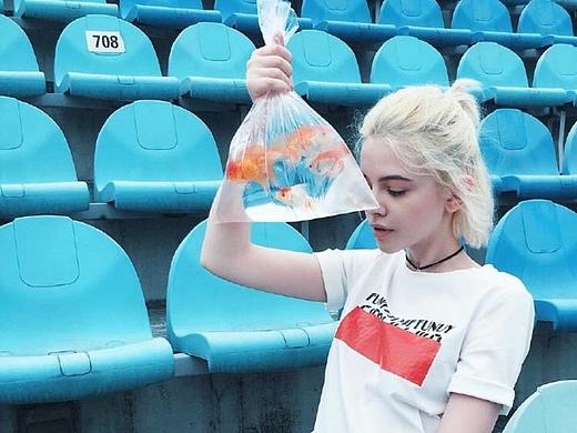 手把手教你玩儿转UI—美食app界面设计