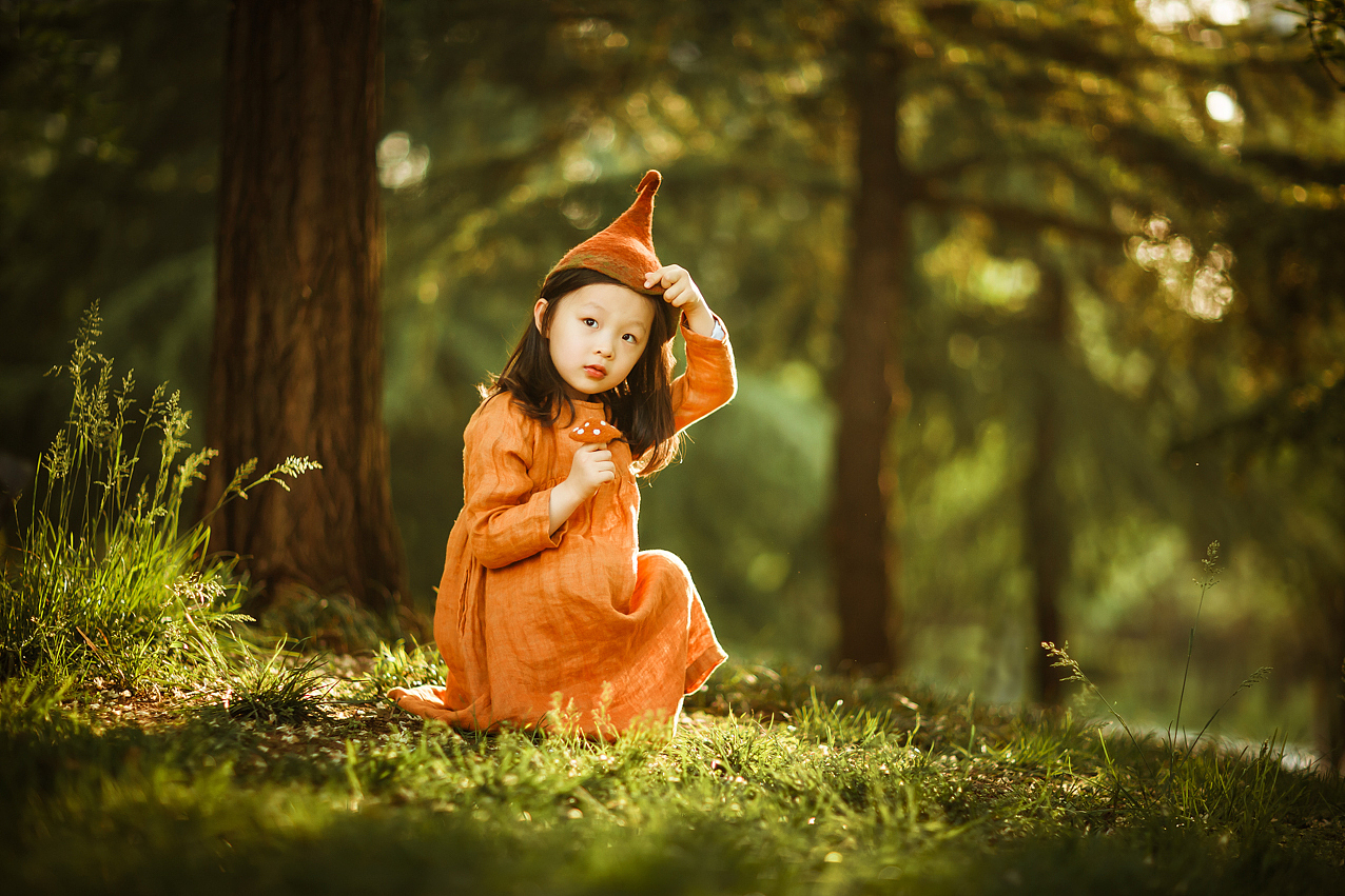 一组小女孩外景