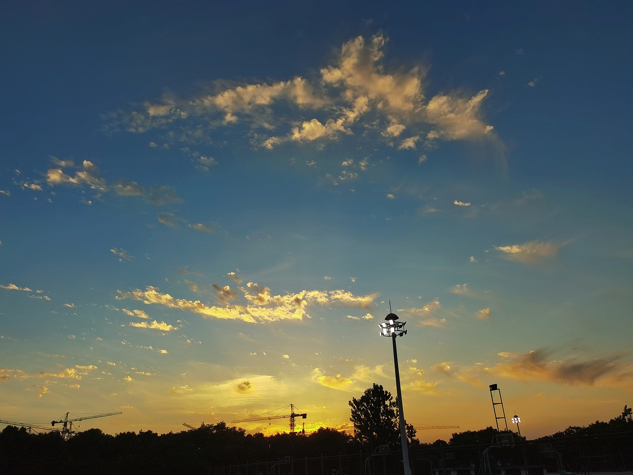 “希望”之光（图ZMjYyODE5NjA4） - 风光摄影 - 站酷设计师昏昏jj原创素材 - 站酷ZCOOL