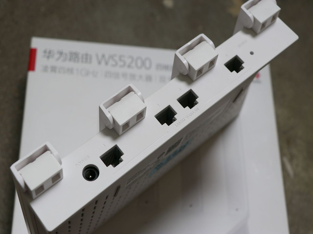 HUAWEI华为 WS5200增强版 双千兆路由器拍摄（图ZMTYzNTIzNjE2） - 产品摄影 - 站酷设计师南聒先生原创素材 - 站酷ZCOOL