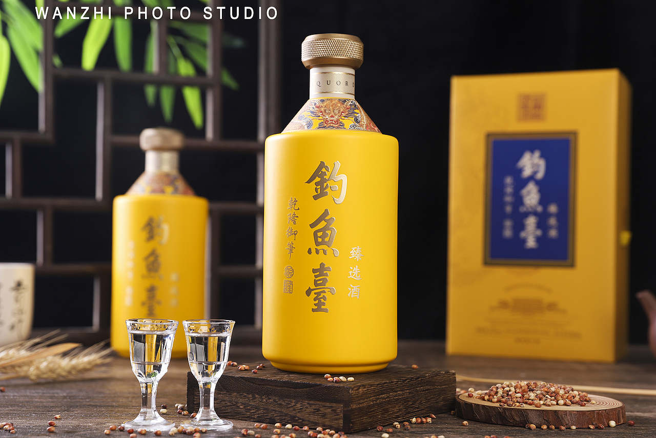 钓鱼台 臻选酒（酱香白酒拍摄）（图ZMjczNzI0Mzgw） - 产品摄影 - 站酷设计师宛芝视觉原创素材 - 站酷ZCOOL