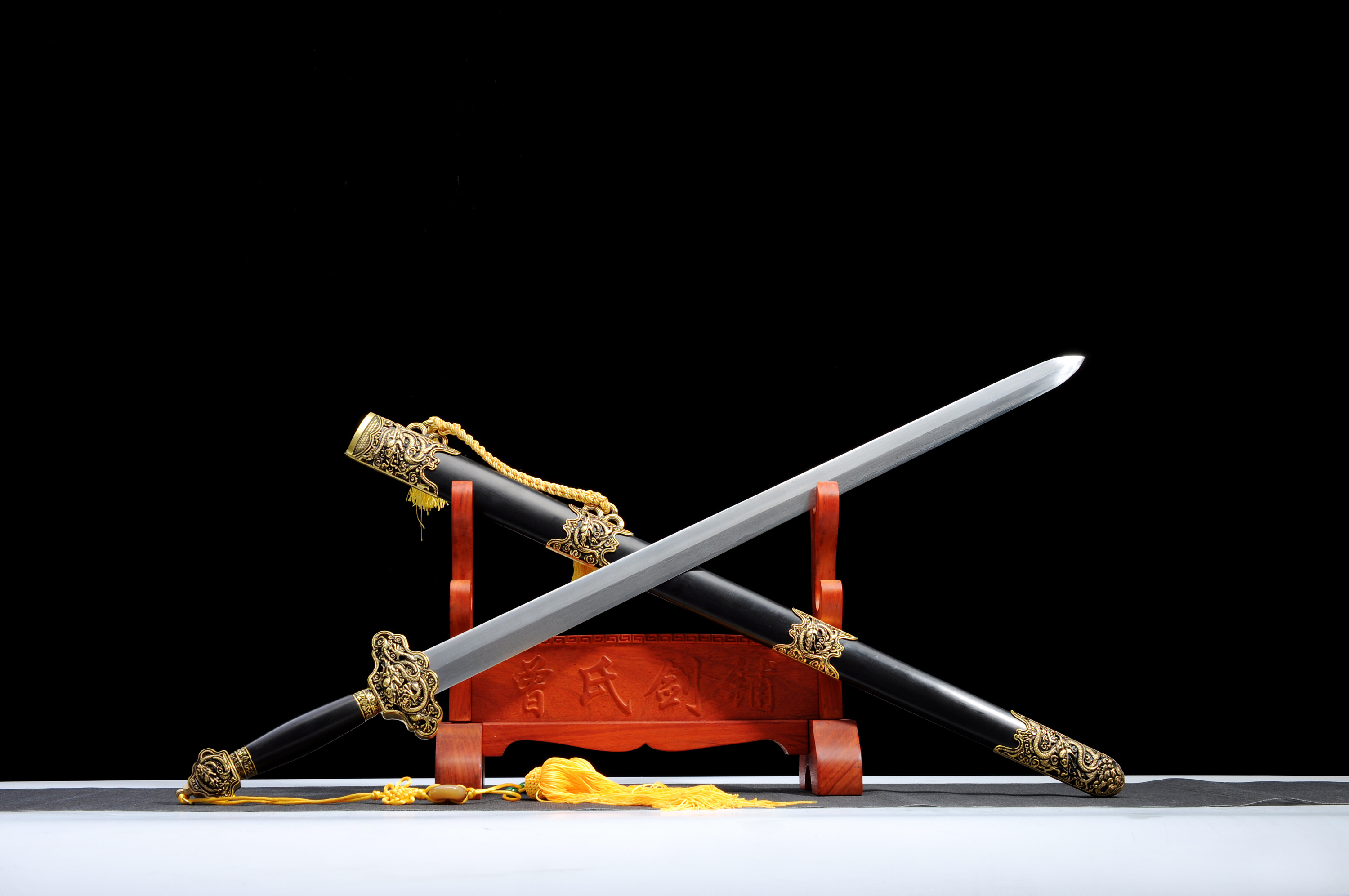 非遗龙泉宝剑,全新设计作品:惊龙宝剑欣赏曾保东制