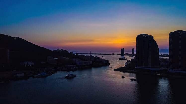 翼在三亚——时间轴上的故事（图ZOTAwODY1NzI=） - 短片 - 站酷设计师龙道传媒原创素材 - 站酷ZCOOL