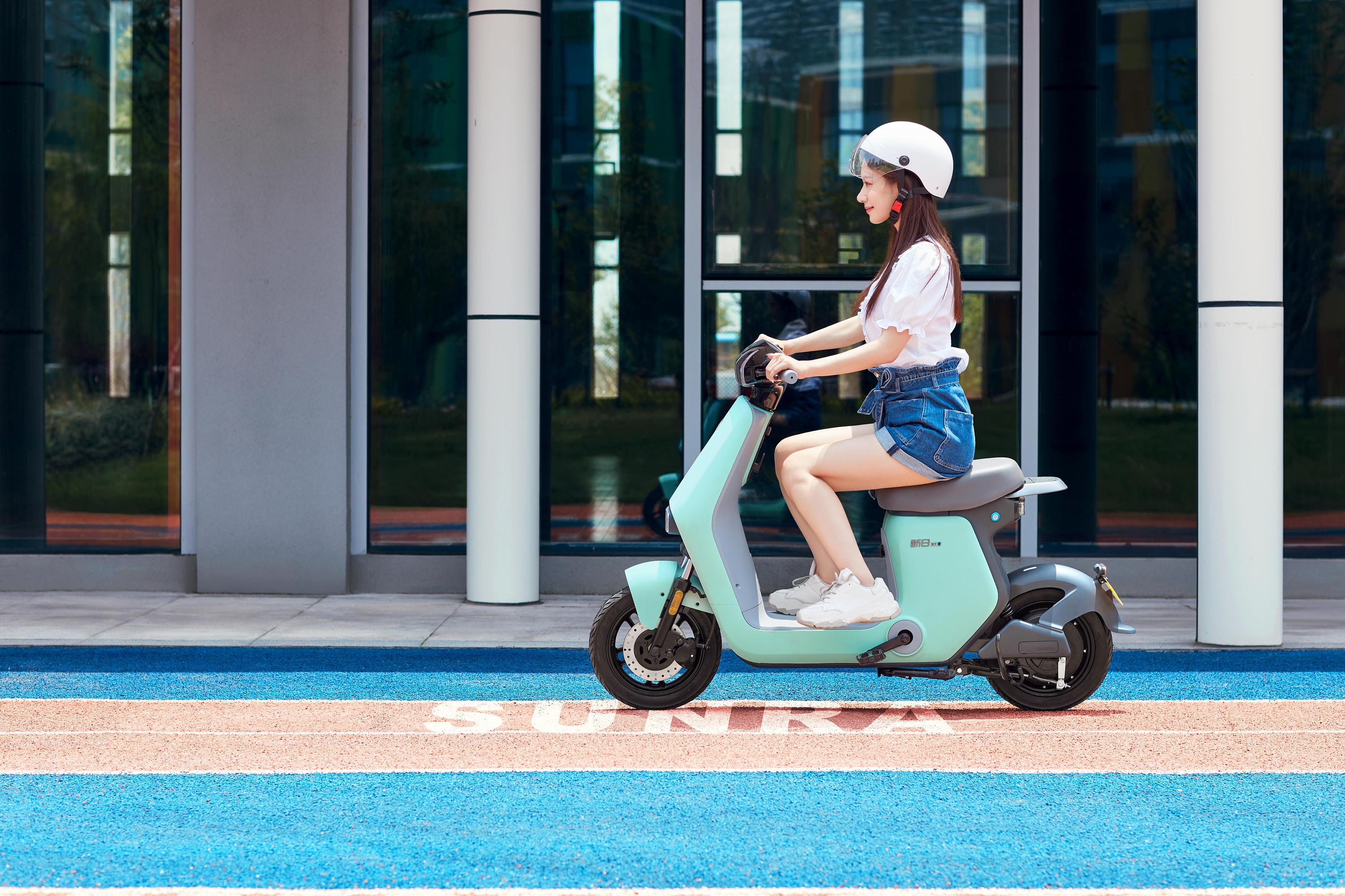 新日电动车广告