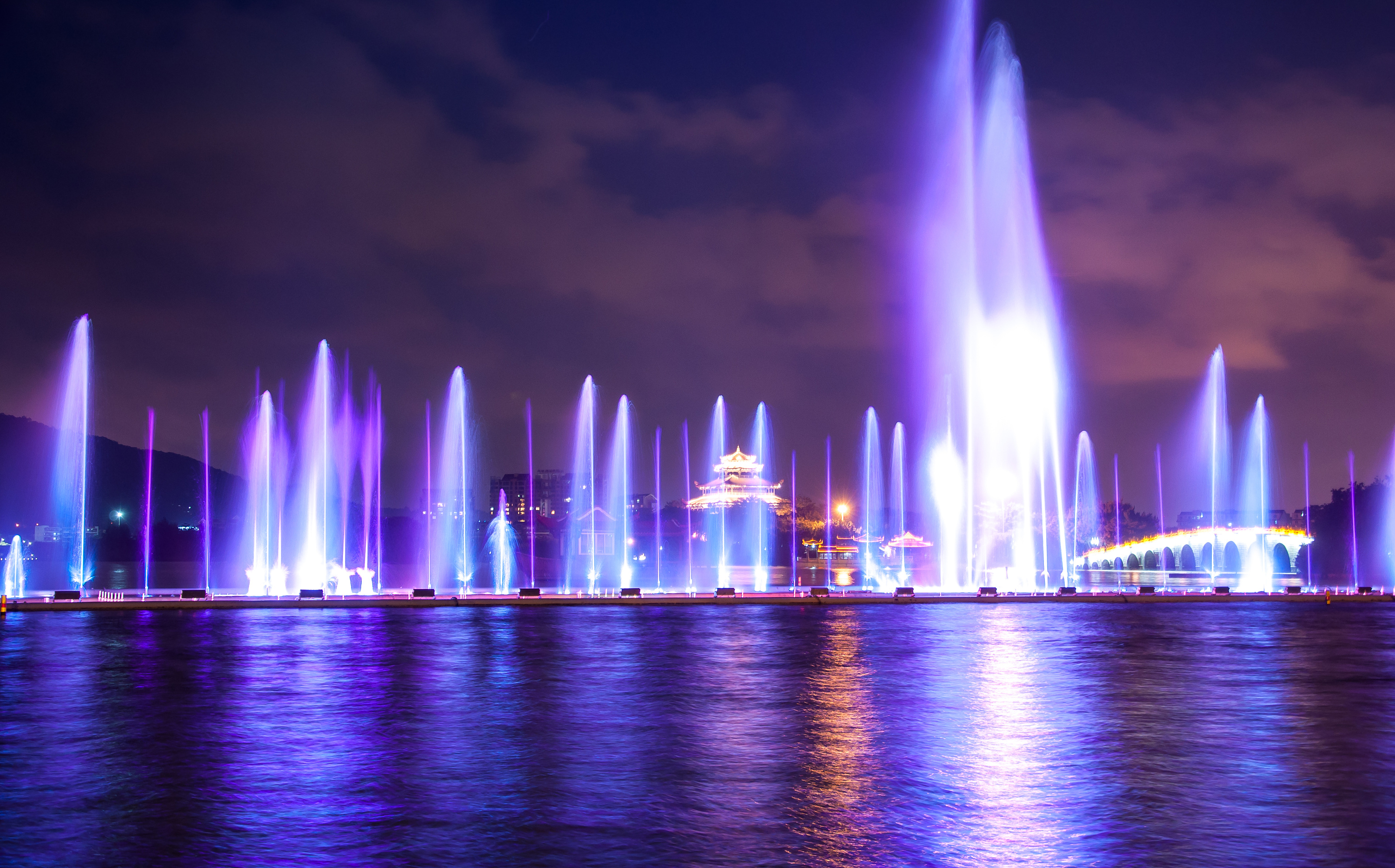 双清湾公园喷泉2022图片