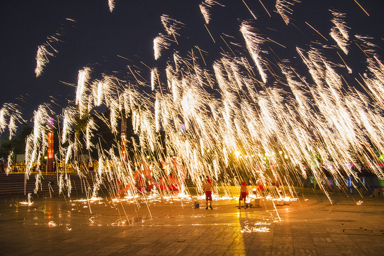 铁树银花-打铁花2