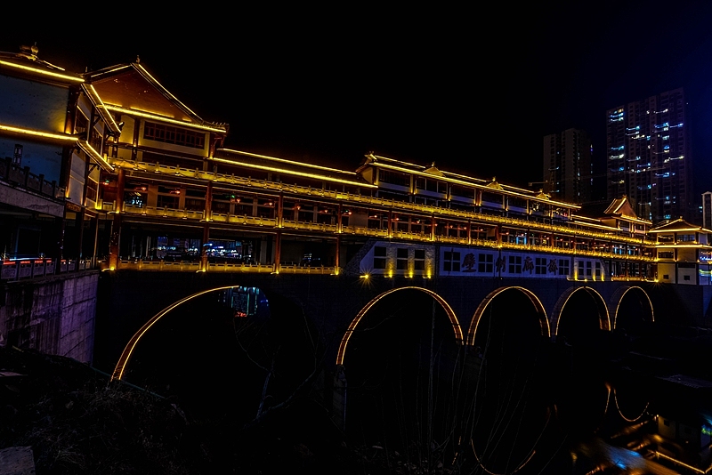 四川巴中市通江县夜景