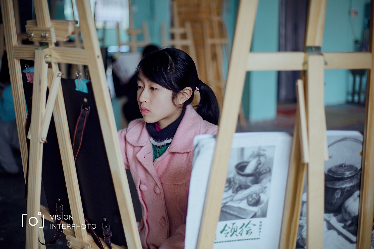 马利画室（图ZMTEwMjI2NzI4） - 人像摄影 - 站酷设计师摄影师明辉原创素材 - 站酷ZCOOL