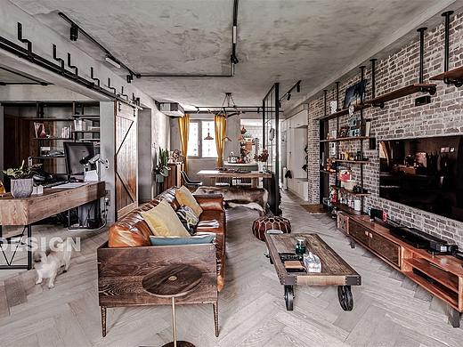 工业风:大胆裸装,冷暖碰撞,演绎粗犷文艺之家