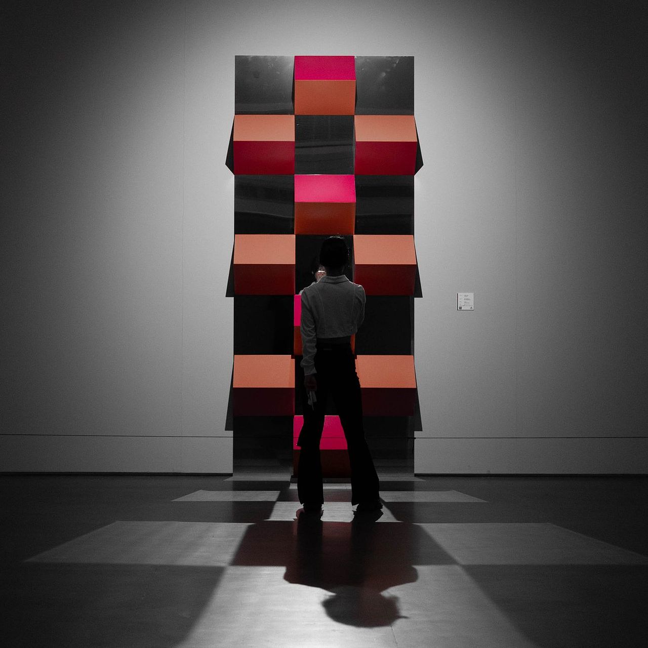 📷索尼A6400丨《五号展厅？》（图ZMzM2MzE3MTA4） - 人文/纪实摄影 - 站酷设计师赛因sin丶原创素材 - 站酷ZCOOL