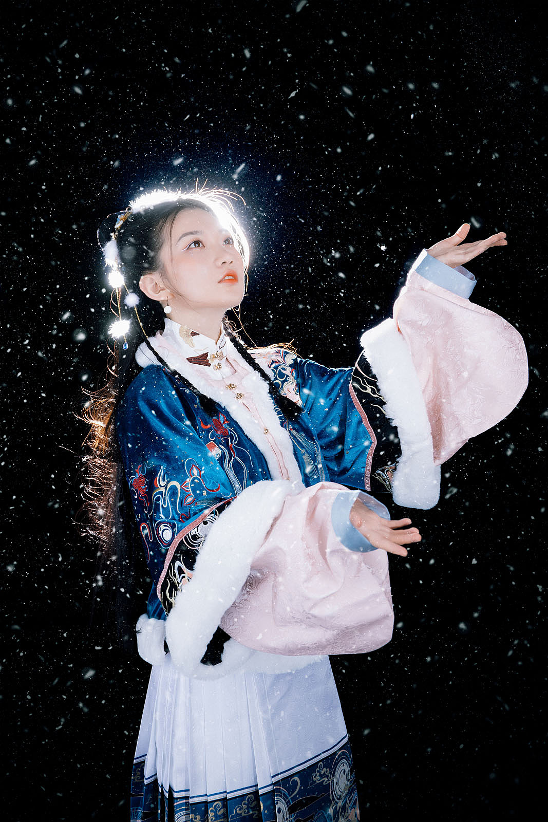 飘雪（图ZMjQyMjQ0NjQw） - 人像摄影 - 站酷设计师繁星小理原创素材 - 站酷ZCOOL