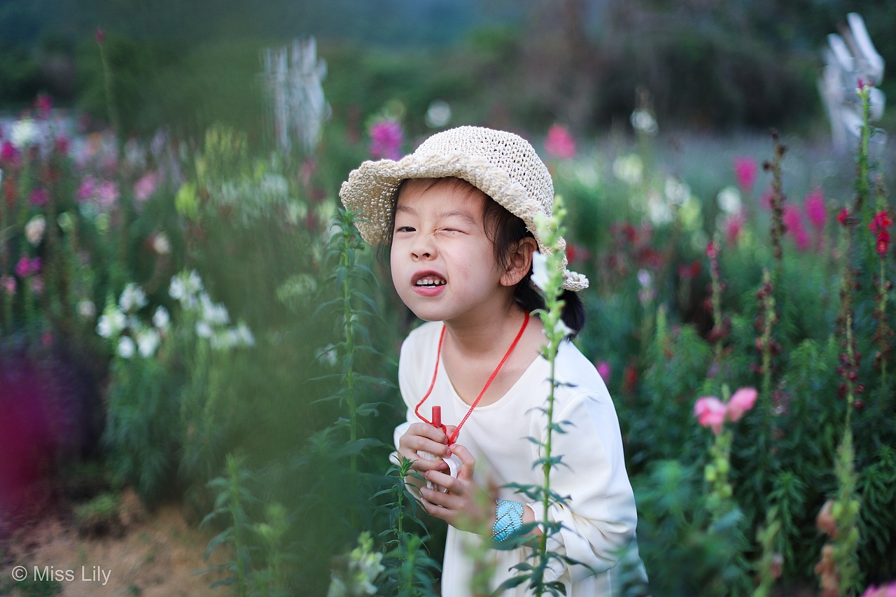 待到山花烂漫时（图ZMTU1NTU3NjI0） - 人像摄影 - 站酷设计师Lily小姐原创素材 - 站酷ZCOOL