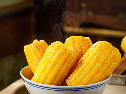 【客片】玉米（个人主页-ZNjY4NzY4MjQ=） - 美食摄影 - 站酷设计师美食摄影李大可原创素材 - 站酷ZCOOL