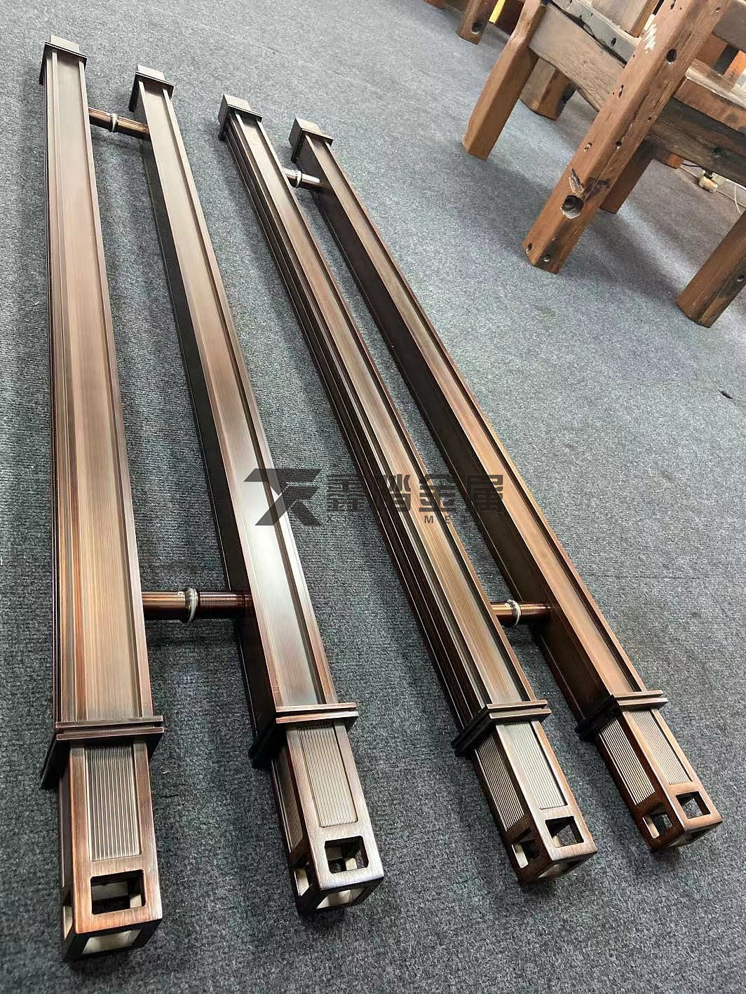 红古铜不锈钢拉手、304红古铜大门镀铜ktv把手营造新奇