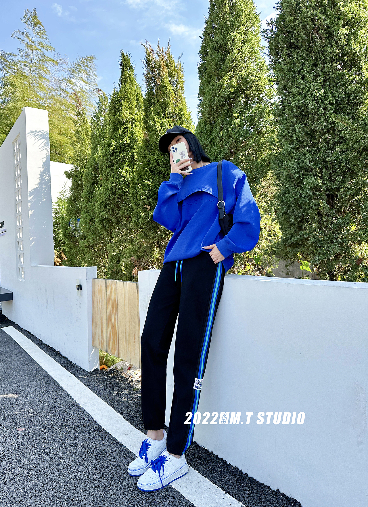 芭比裤打底裤模特图场景外景摄影服务
