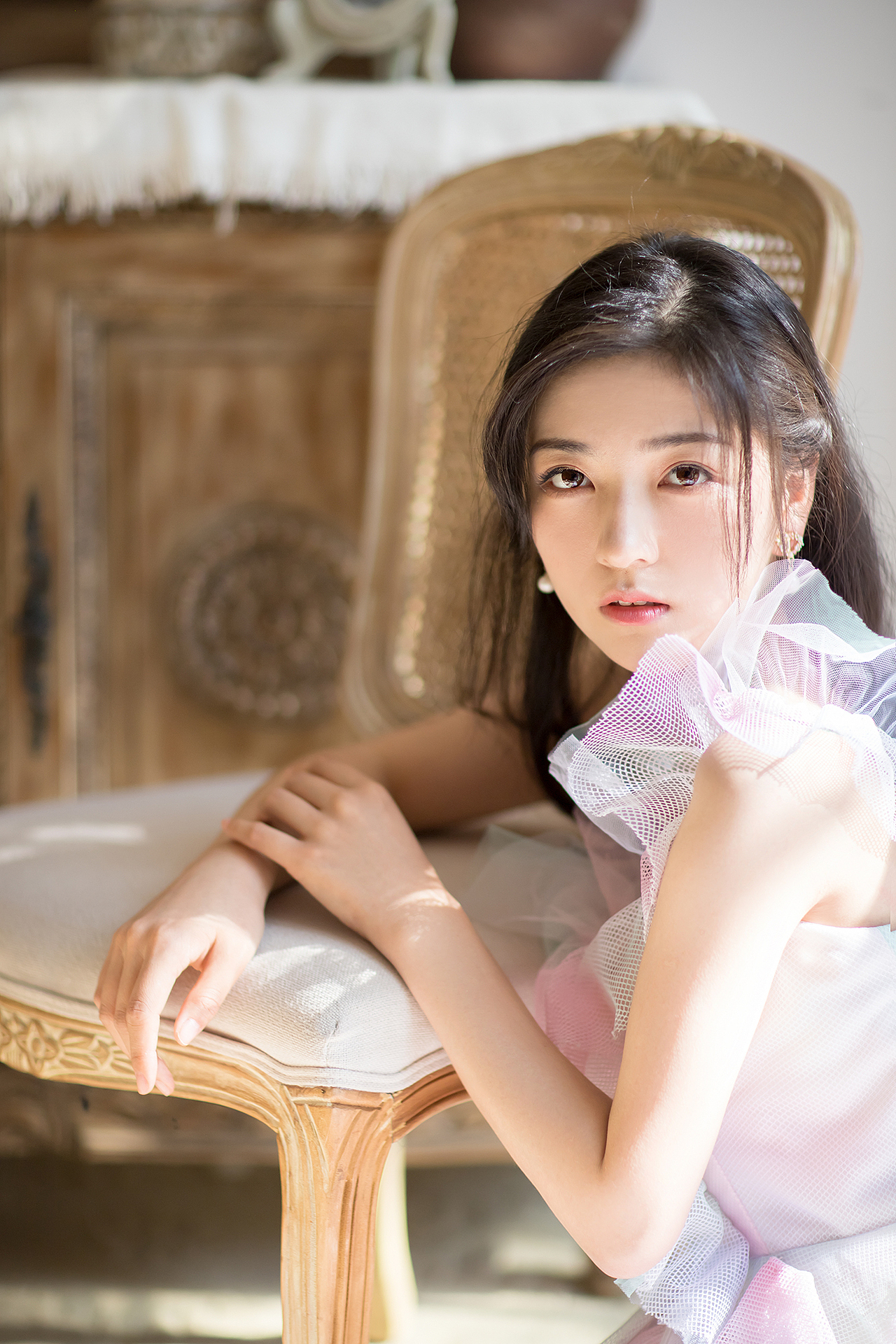 琴与光（图ZMjQyNjY1ODE2） - 人像摄影 - 站酷设计师大千Gz原创素材 - 站酷ZCOOL