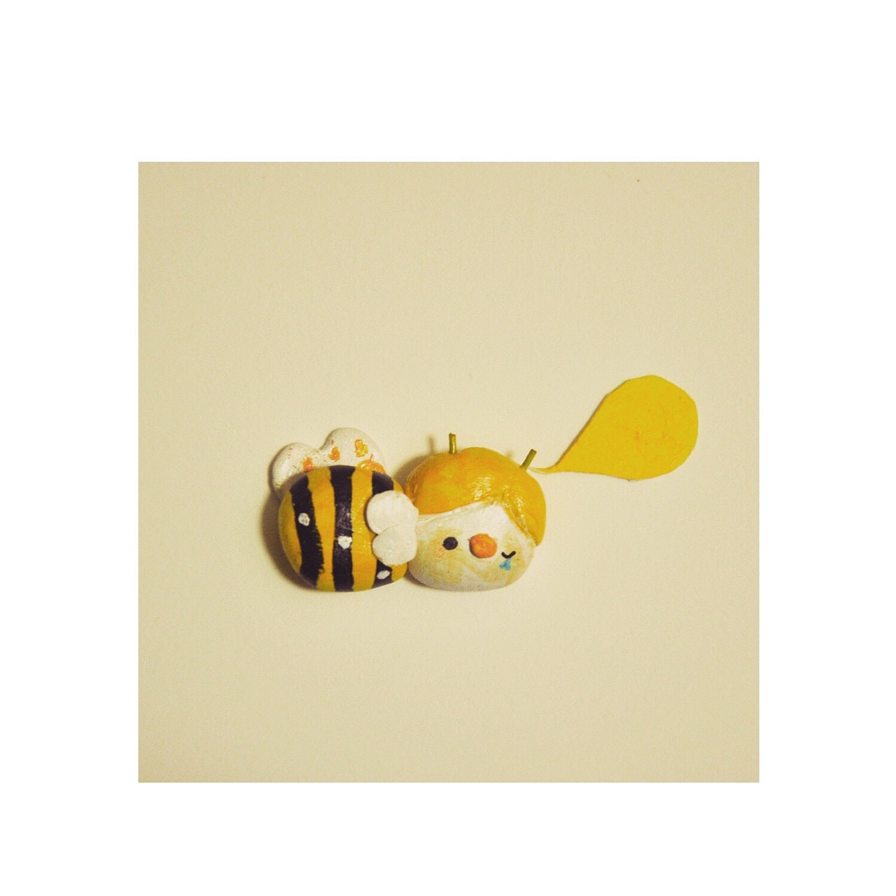 幼儿手工制作图片 小蜜蜂牛奶盒装饰的做法教程 肉丁儿童网