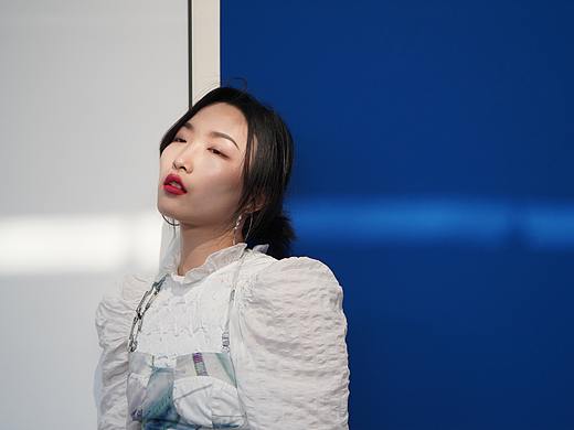 画英雄《以父之名》摄影展现场(个人主页-ZNTA4ODg2NDg=) - 人像摄影 - 站酷设计师花花独立日原创素材 - 站酷ZCOOL