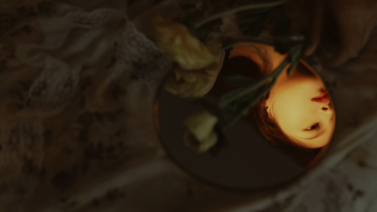 找不到出口的情绪 突然染上了光