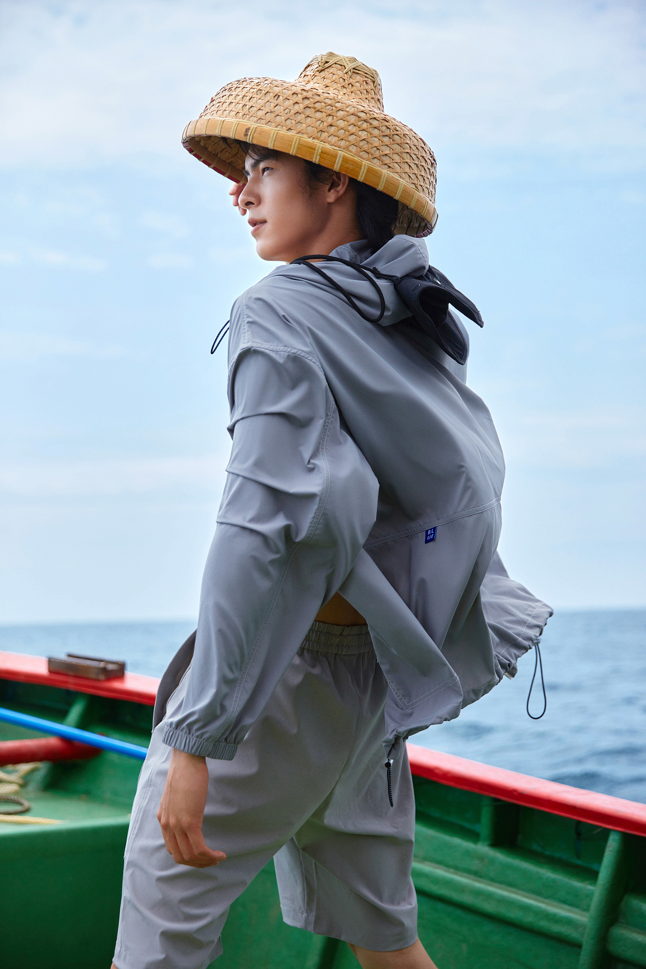 夏日海边户外人像修图（图ZMzMxOTUzOTEy） - 修图/后期 - 站酷设计师Z87283062朵拉原创素材 - 站酷ZCOOL