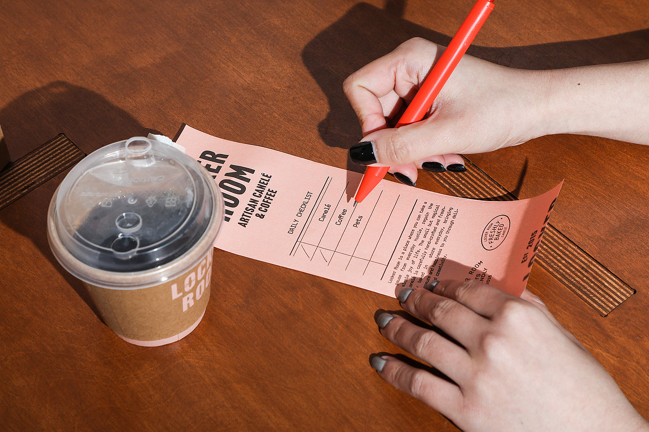 LOCKERROOM ARTISAN CANNELÉ&COFFEE VISUAL IDENTITY