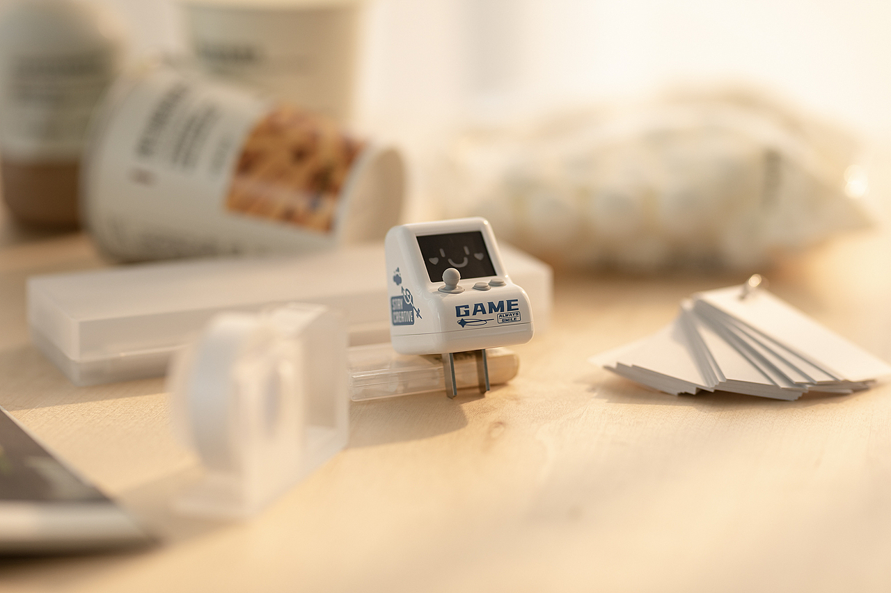 随手拍丨黄油猫PD充电器（图ZMzI2NDU5MzYw） - 其他摄影 - 站酷设计师白底图原创素材 - 站酷ZCOOL