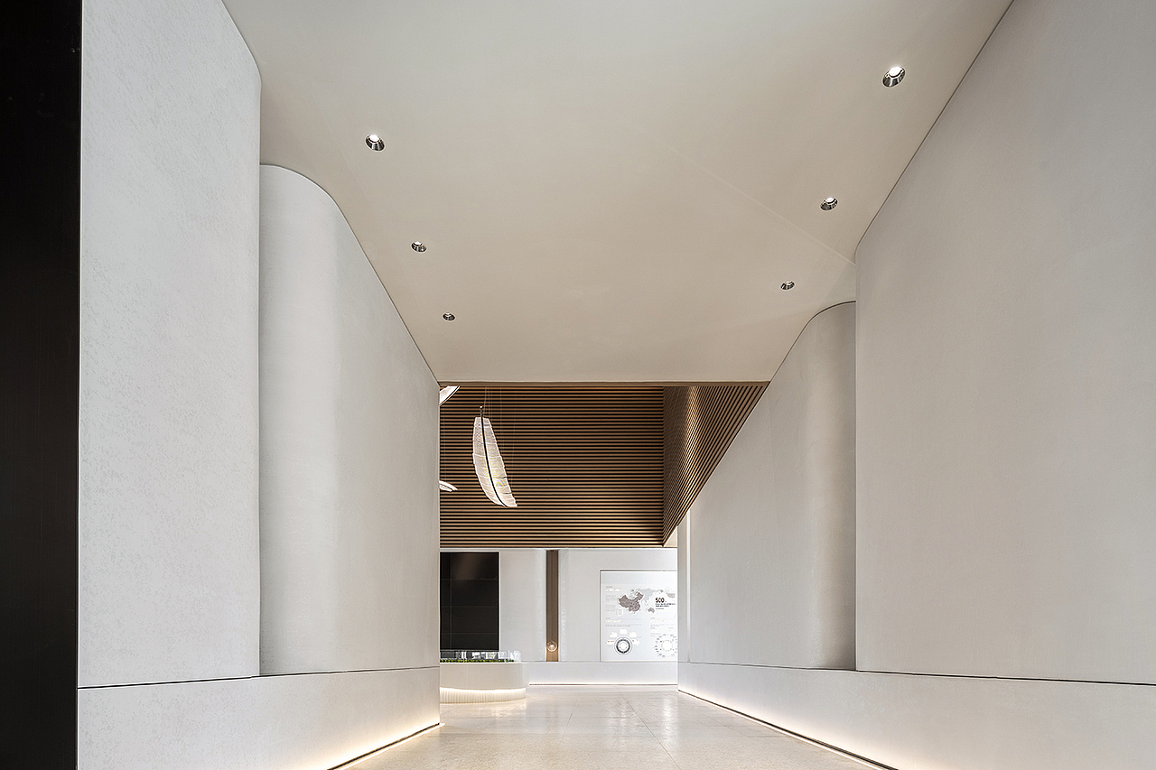 苏州云上流光营销中心